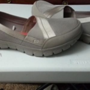 Skechers Memory Foam slip on